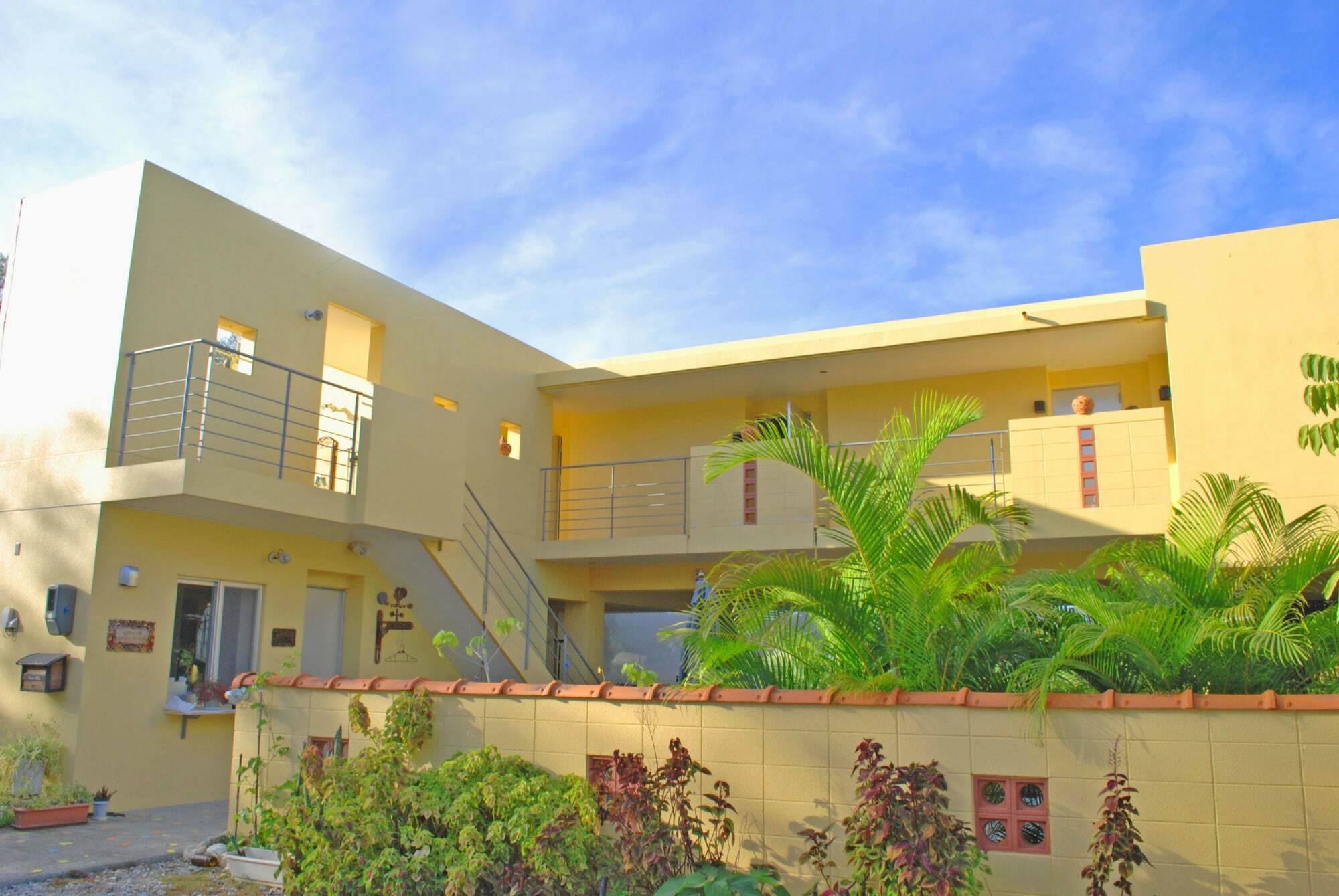 Pension Sunset Beach Накидзин Экстерьер фото